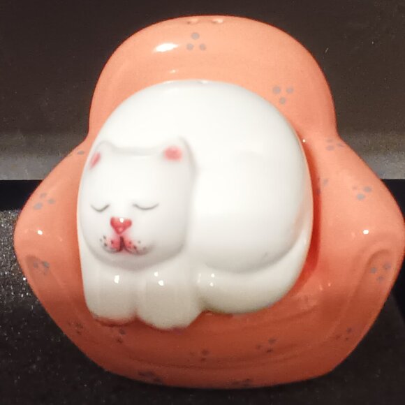 S&P Shakers ✍️REDUCED PRICE👍reg$5 - Picture 1 of 4